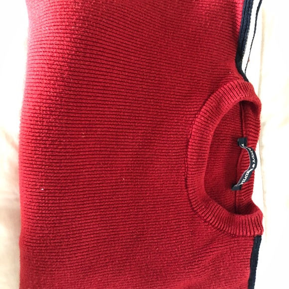 Holiday top - Picture 1 of 7